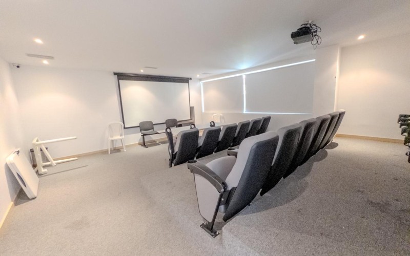 Modern 2-Bedroom Apartment in the Heart of El Poblado – Prime Location!