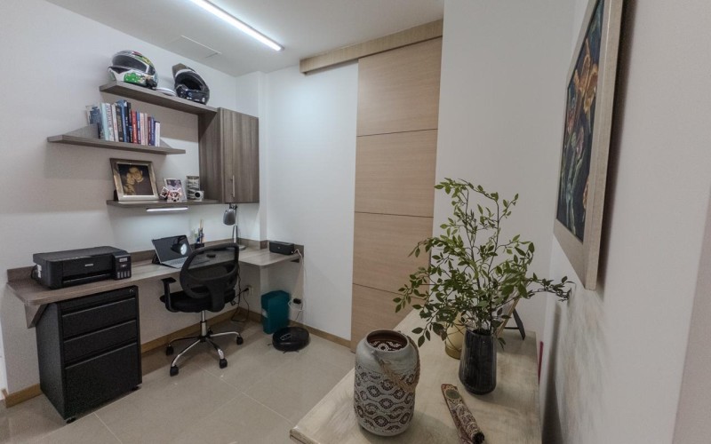 Modern 2-Bedroom Apartment in the Heart of El Poblado – Prime Location!