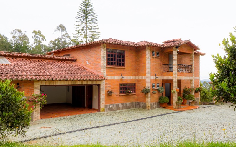 Peace, Nature, and Strategic Location in Eastern Antioquia-For Sale and Rent in Sierras de Mayarí, Rionegro