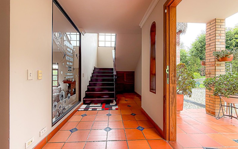 Country house for rent in Sierras de Mayarí, Rionegro – with independent apartment and natural surroundings