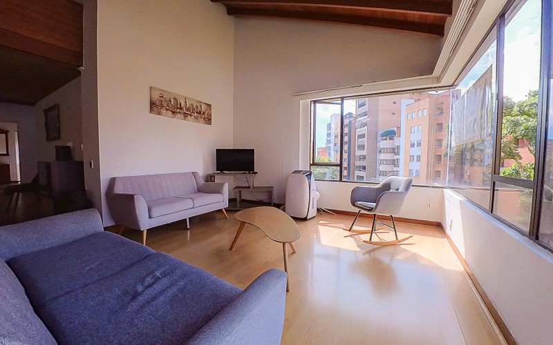 Moderno apartamento duplex en Laureles – Ideal para vivir o invertir