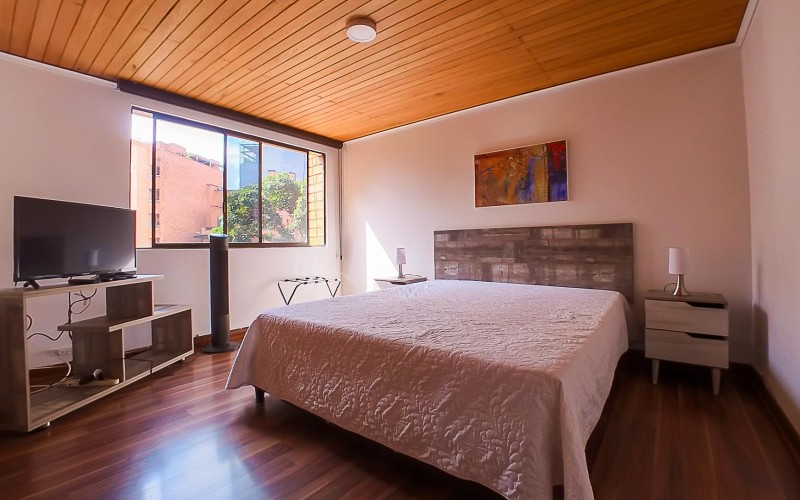 Moderno apartamento duplex en Laureles – Ideal para vivir o invertir