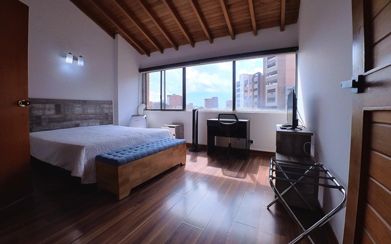Moderno apartamento duplex en Laureles – Ideal para vivir o invertir