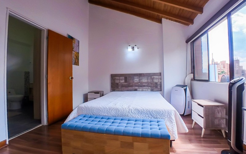 Moderno apartamento duplex en Laureles – Ideal para vivir o invertir